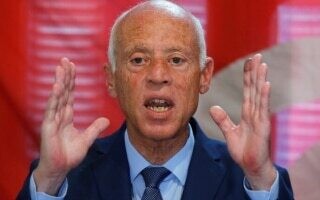 Министр религиозных дел Туниса уволен после смерти 49 паломников во время Хаджа