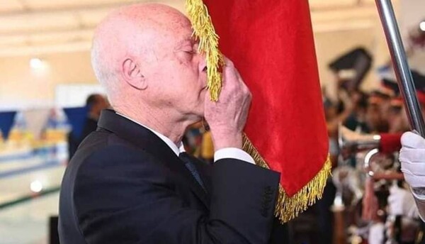 Президент Туниса распорядился ликвидировать офис Федерации плавания